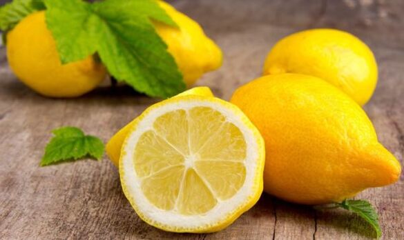 lemon for treating fungus